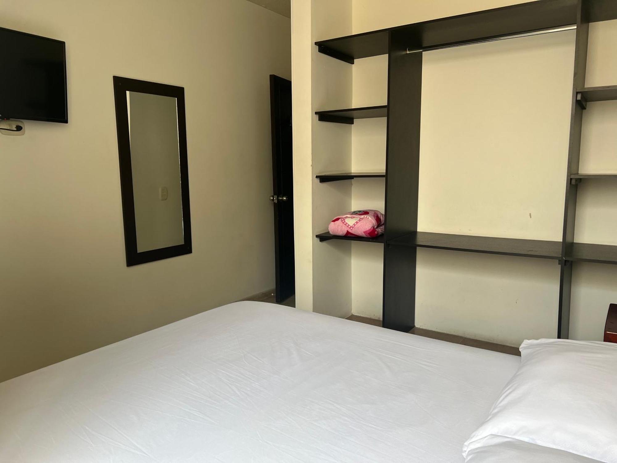 Hotel Marialu Ocaña Екстериор снимка