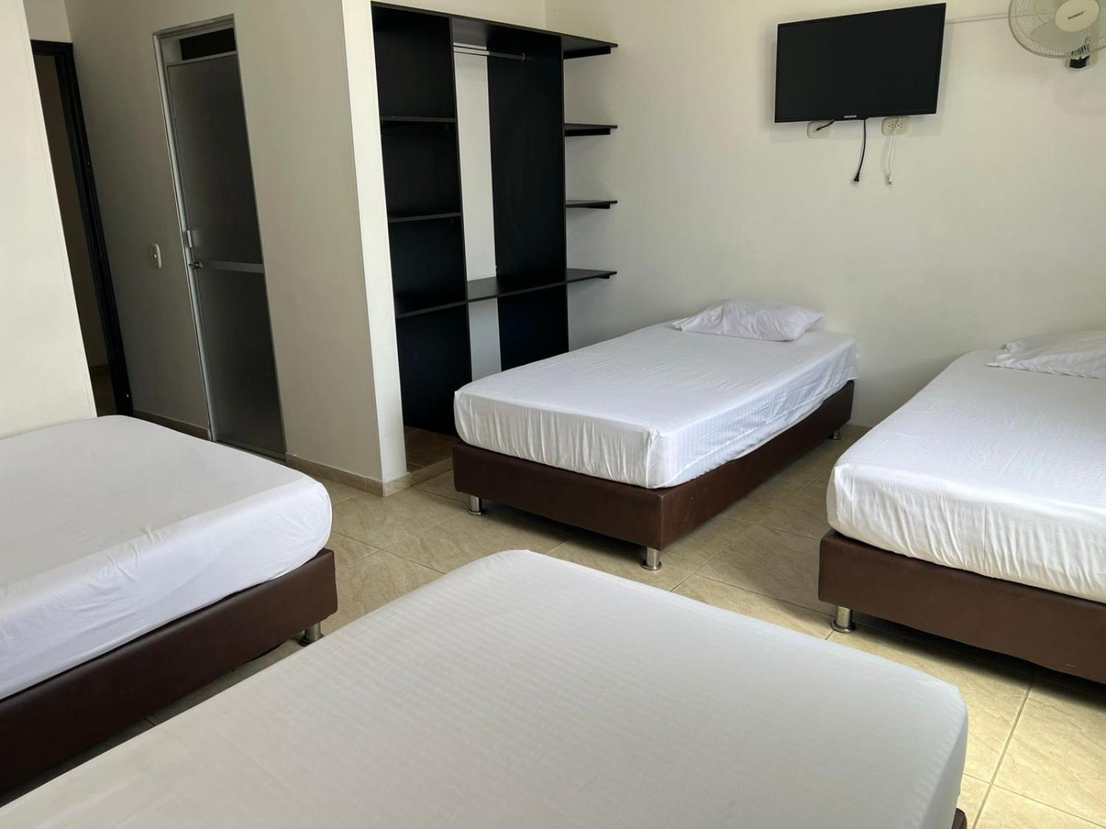 Hotel Marialu Ocaña Екстериор снимка