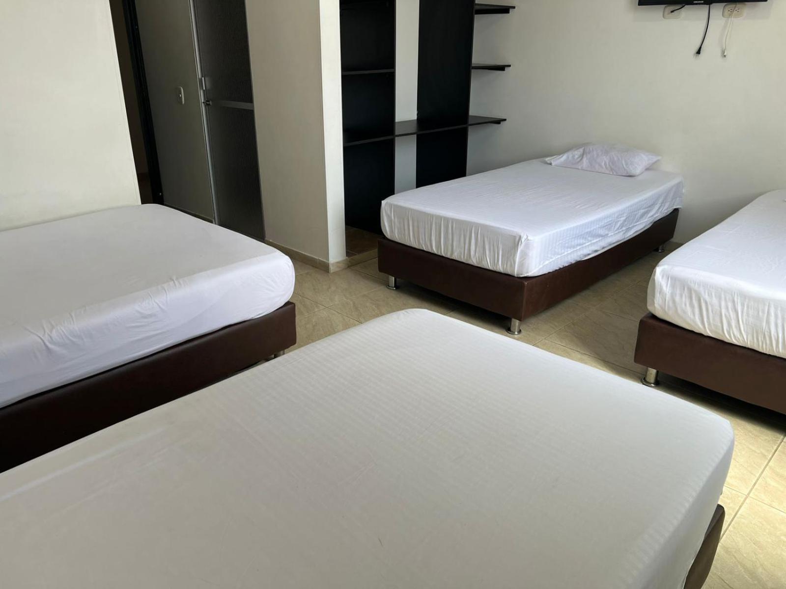 Hotel Marialu Ocaña Екстериор снимка